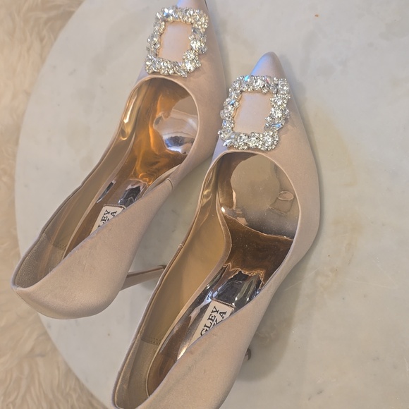 Badgley Mischka Embellished Heels New Without BOX - Picture 2 of 9